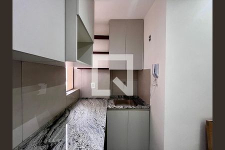 Sala/Cozinha de apartamento à venda com 2 quartos, 62m² em Centro, Campinas