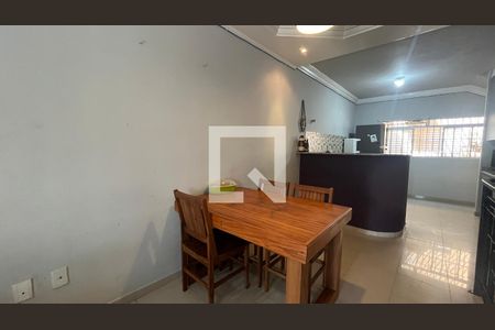 Sala de casa para alugar com 2 quartos, 110m² em Vila Industrial (campinas), Campinas