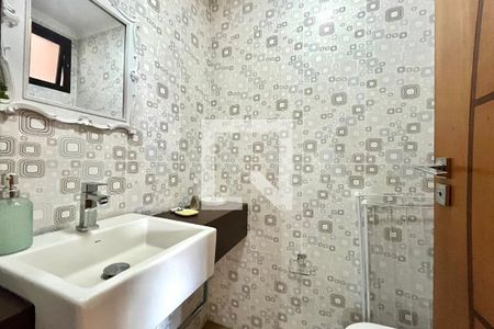 Lavabo de apartamento para alugar com 3 quartos, 130m² em Vila Guarani, São Paulo