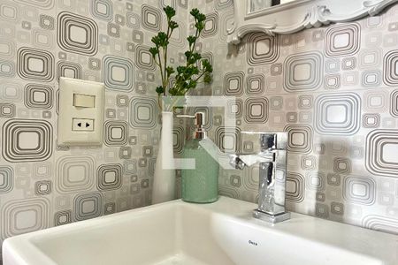 Lavabo de apartamento para alugar com 3 quartos, 130m² em Vila Guarani, São Paulo