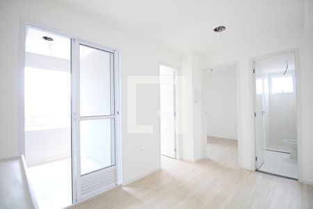 Sala/Cozinha de apartamento para alugar com 2 quartos, 31m² em Vila Plana, São Paulo