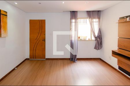 Sala de apartamento para alugar com 2 quartos, 50m² em Estrela do Oriente, Belo Horizonte