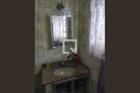 Banheiro Social de casa para alugar com 3 quartos, 115m² em Vila Nova, Mesquita