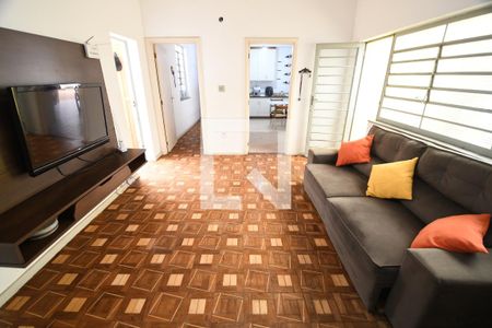 Sala de TV de casa à venda com 3 quartos, 663m² em Jardim Chapadão, Campinas