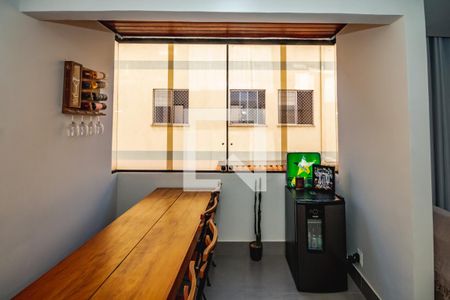 Sala de apartamento à venda com 3 quartos, 70m² em Serrano, Belo Horizonte