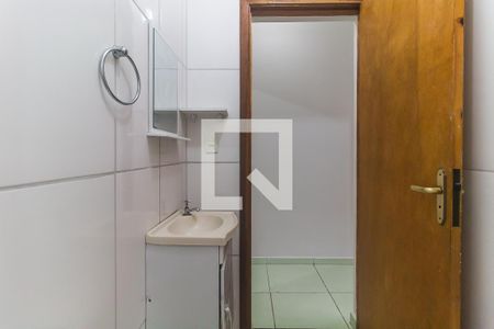 Lavabo de casa de condomínio para alugar com 2 quartos, 65m² em Vila Caputera, Mogi das Cruzes