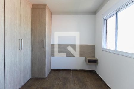 Quarto 1 de apartamento para alugar com 2 quartos, 43m² em Vila Carmosina, São Paulo