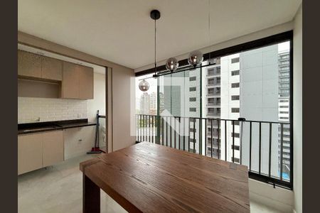 Sala  de apartamento para alugar com 2 quartos, 58m² em Santo Amaro, São Paulo