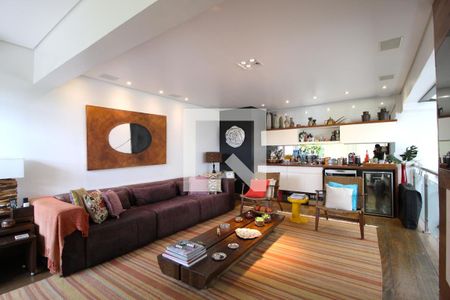 Sala de TV de apartamento à venda com 3 quartos, 215m² em Moema, São Paulo