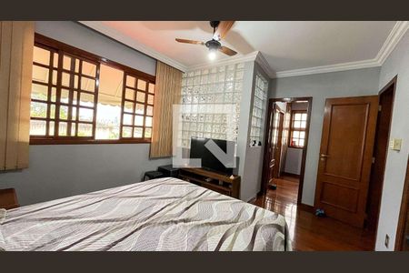 Casa à venda com 3 quartos, 418m² em Palmares, Belo Horizonte