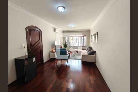 Sala de casa à venda com 4 quartos, 250m² em Vila Granada, São Paulo