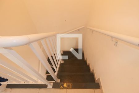 Escada de casa de condomínio para alugar com 2 quartos, 88m² em Guaratiba, Rio de Janeiro