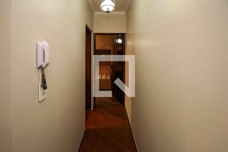 Corredor de casa para alugar com 3 quartos, 219m² em Vila Carrão, São Paulo