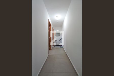 Corredor  de apartamento à venda com 1 quarto, 45m² em Residencial Villa Garden, Campinas