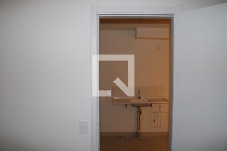 Suíte de apartamento para alugar com 1 quarto, 27m² em Parque Industrial Tomas Edson, São Paulo