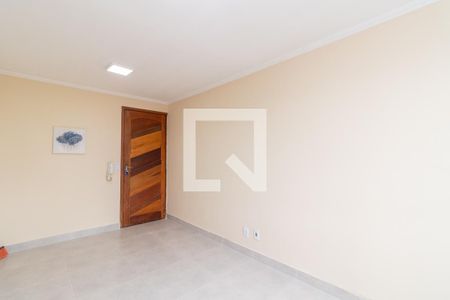 Sala de apartamento para alugar com 2 quartos, 47m² em Jardim Danfer, São Paulo