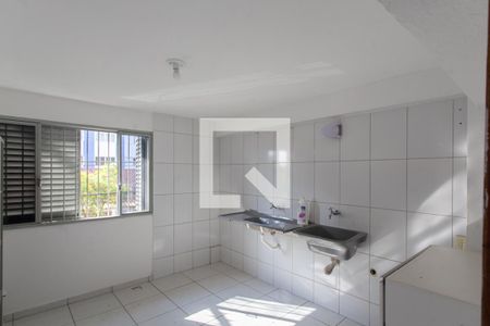 Cozinha e Área de Serviço de kitnet/studio para alugar com 1 quarto, 37m² em Itapoã, Belo Horizonte