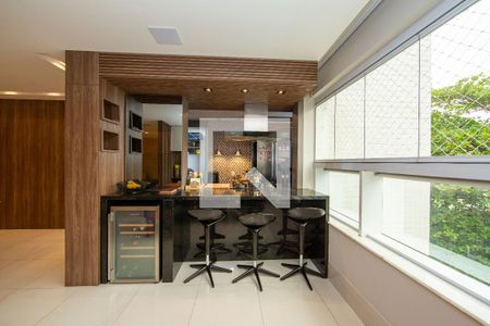 Sala de apartamento à venda com 3 quartos, 143m² em Coracao de Jesus, Belo Horizonte