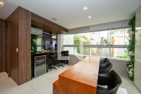 Sala de apartamento à venda com 3 quartos, 143m² em Coracao de Jesus, Belo Horizonte