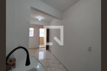 Sala e cozinha de apartamento para alugar com 2 quartos, 36m² em Vila Conde do Pinhal, São Paulo