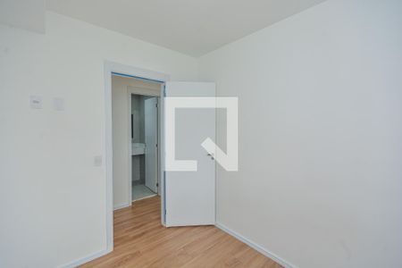 Quarto de apartamento para alugar com 2 quartos, 46m² em Jardim Santo Antoninho, São Paulo