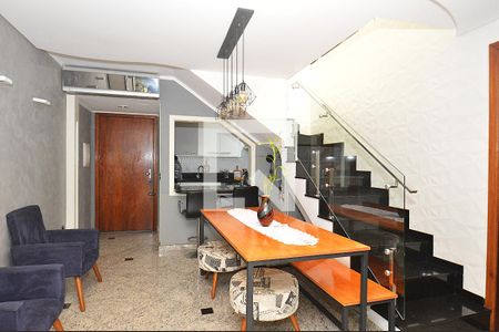 Sala de apartamento à venda com 3 quartos, 200m² em São João, Porto Alegre