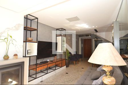 Sala de apartamento à venda com 3 quartos, 200m² em São João, Porto Alegre