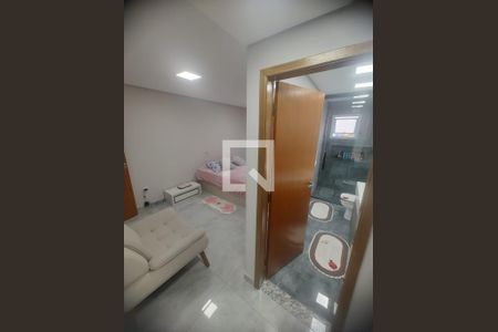 Casa à venda com 3 quartos, 241m² em Vila Junqueira, Santo André