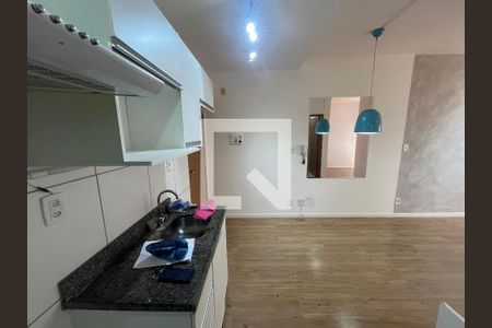Sala/Cozinha de apartamento para alugar com 1 quarto, 40m² em Samambaia Sul, Brasília
