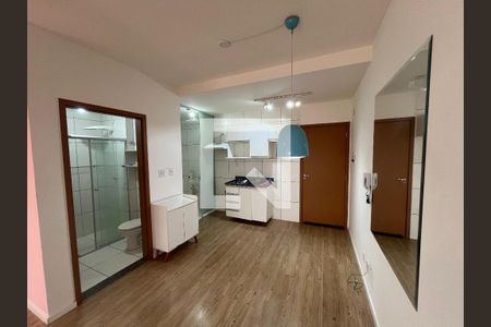 Sala/Cozinha de apartamento para alugar com 1 quarto, 40m² em Samambaia Sul, Brasília