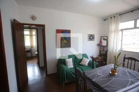 Sala de apartamento à venda com 3 quartos, 90m² em Alto Barroca, Belo Horizonte