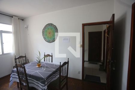 Sala de apartamento à venda com 3 quartos, 90m² em Alto Barroca, Belo Horizonte