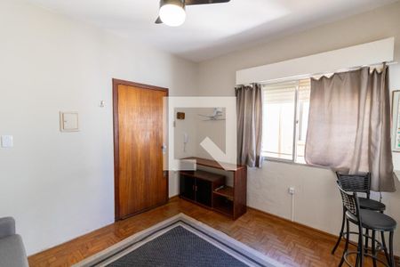 Sala/Quarto de kitnet/studio para alugar com 1 quarto, 30m² em Menino Deus, Porto Alegre