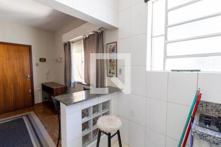 Cozinha de kitnet/studio para alugar com 1 quarto, 30m² em Menino Deus, Porto Alegre