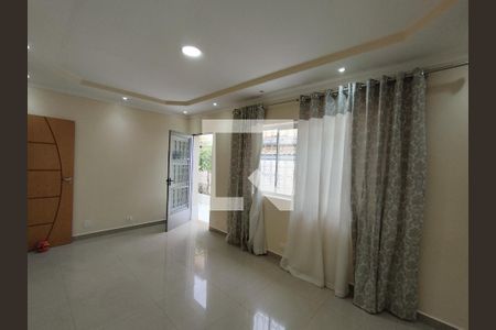 Sala de casa para alugar com 2 quartos, 180m² em Parque Bristol, São Paulo