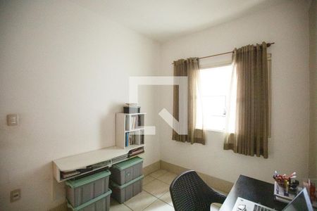 Escritório de casa à venda com 3 quartos, 250m² em Vila Industrial (campinas), Campinas