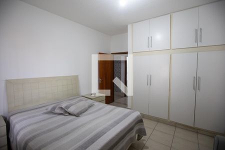 Quarto 1 de casa à venda com 3 quartos, 250m² em Vila Industrial (campinas), Campinas