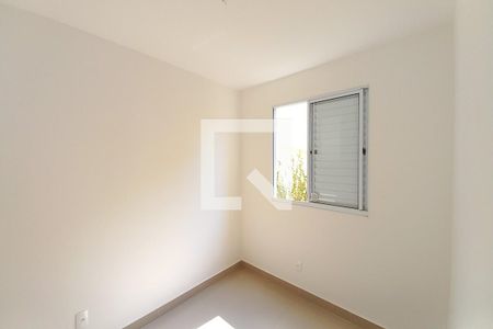 Quarto 1 de apartamento para alugar com 2 quartos, 44m² em Vila Satúrnia, Campinas