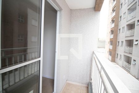 Varanda da sala de apartamento para alugar com 2 quartos, 57m² em Jardim do Triunfo, Guarulhos