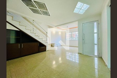 Sala de casa de condomínio à venda com 3 quartos, 210m² em Ponte Grande, Guarulhos