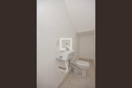 Lavabo de casa de condomínio à venda com 2 quartos, 80m² em Jardim Monte Kemel, São Paulo