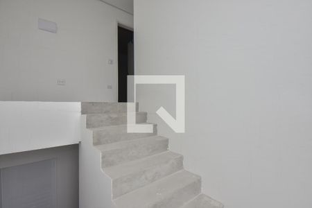 Escada de casa de condomínio à venda com 2 quartos, 80m² em Jardim Monte Kemel, São Paulo