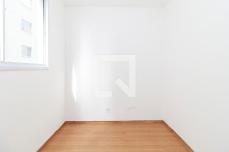 Quarto 1 de apartamento para alugar com 2 quartos, 42m² em Parque Maria Helena, São Paulo
