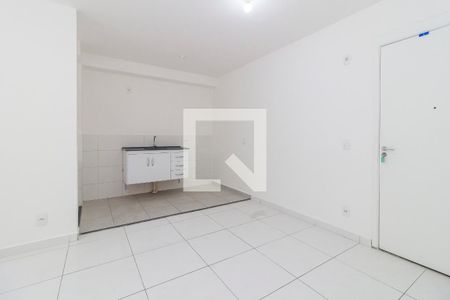 Sala/Cozinha de apartamento para alugar com 2 quartos, 42m² em Parque Maria Helena, São Paulo