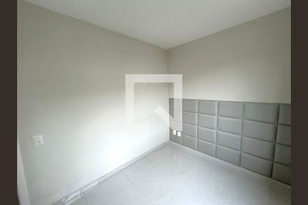 Quarto 1 de apartamento para alugar com 2 quartos, 40m² em Cascadura, Rio de Janeiro
