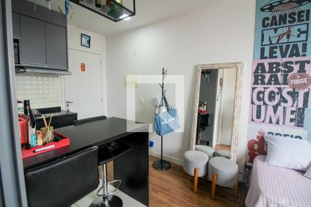 Sala/Cozinha de apartamento para alugar com 1 quarto, 35m² em Mooca, São Paulo