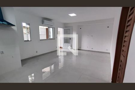 Sala/Cozinha de casa de condomínio para alugar com 1 quarto, 78m² em Anil, Rio de Janeiro