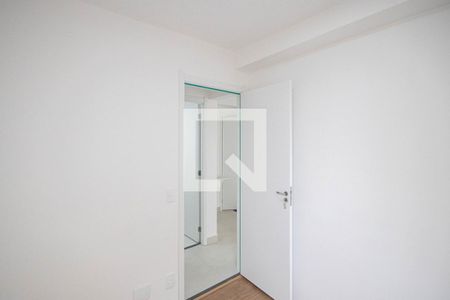 Quarto 1 de apartamento para alugar com 2 quartos, 32m² em Parque Novo Mundo, São Paulo