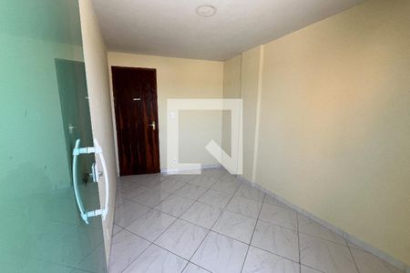 Quarto 1 de kitnet/studio para alugar com 2 quartos, 56m² em Galeão, Rio de Janeiro