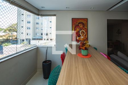 Sala de apartamento para alugar com 3 quartos, 90m² em Castelo, Belo Horizonte